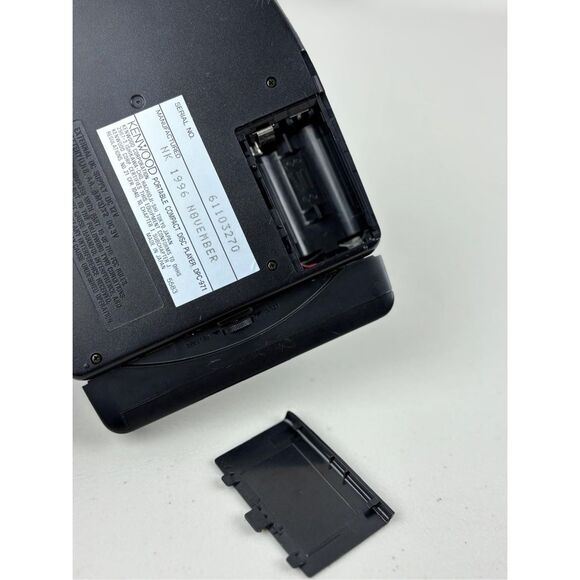 Vintage 1996 Kenwood DPC-971 Discman Portable CD Player Battery Extender Bundle - Picture 6 of 12